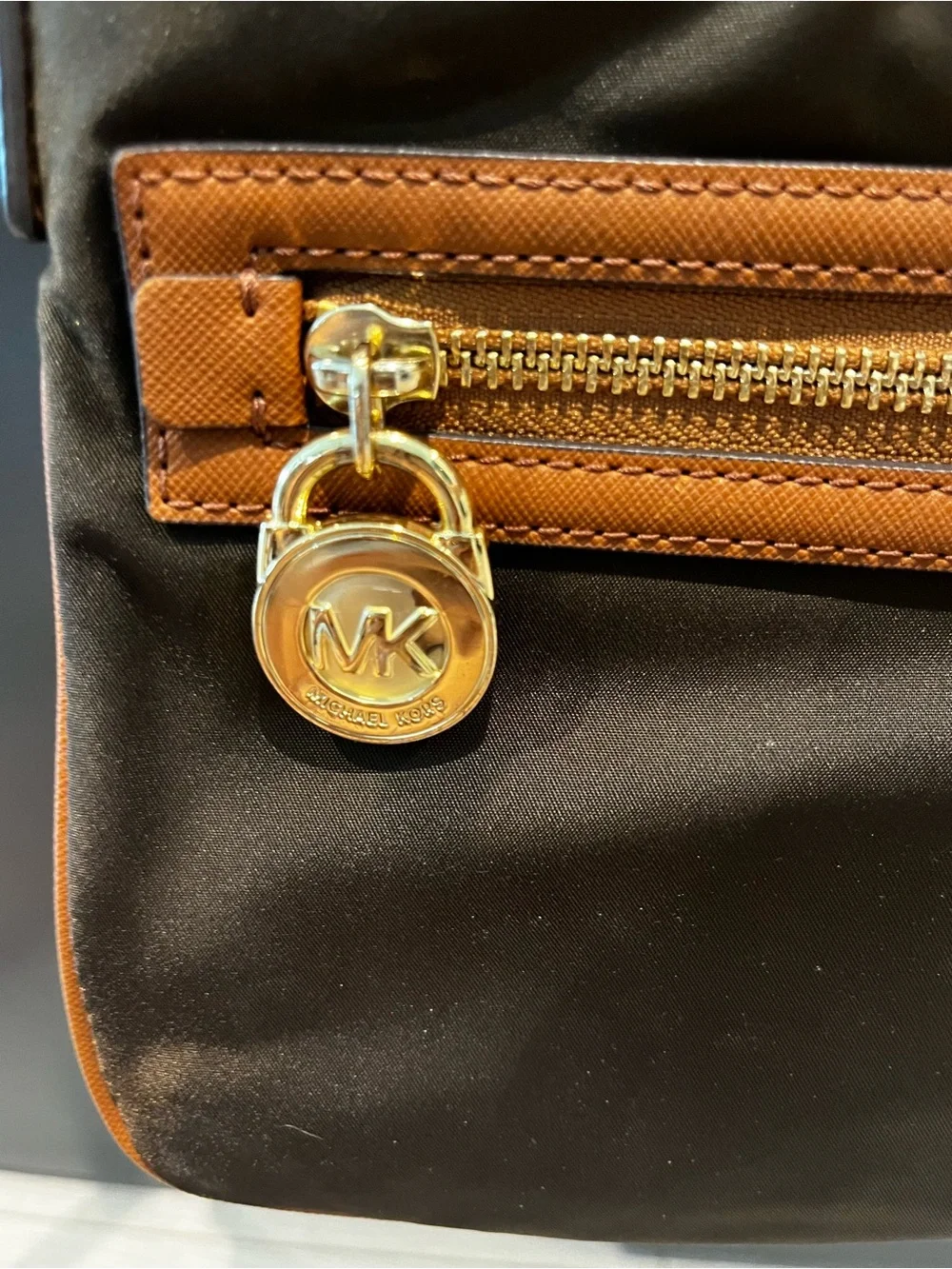 Michael Kors 6x9” brown crossbody bag-like new